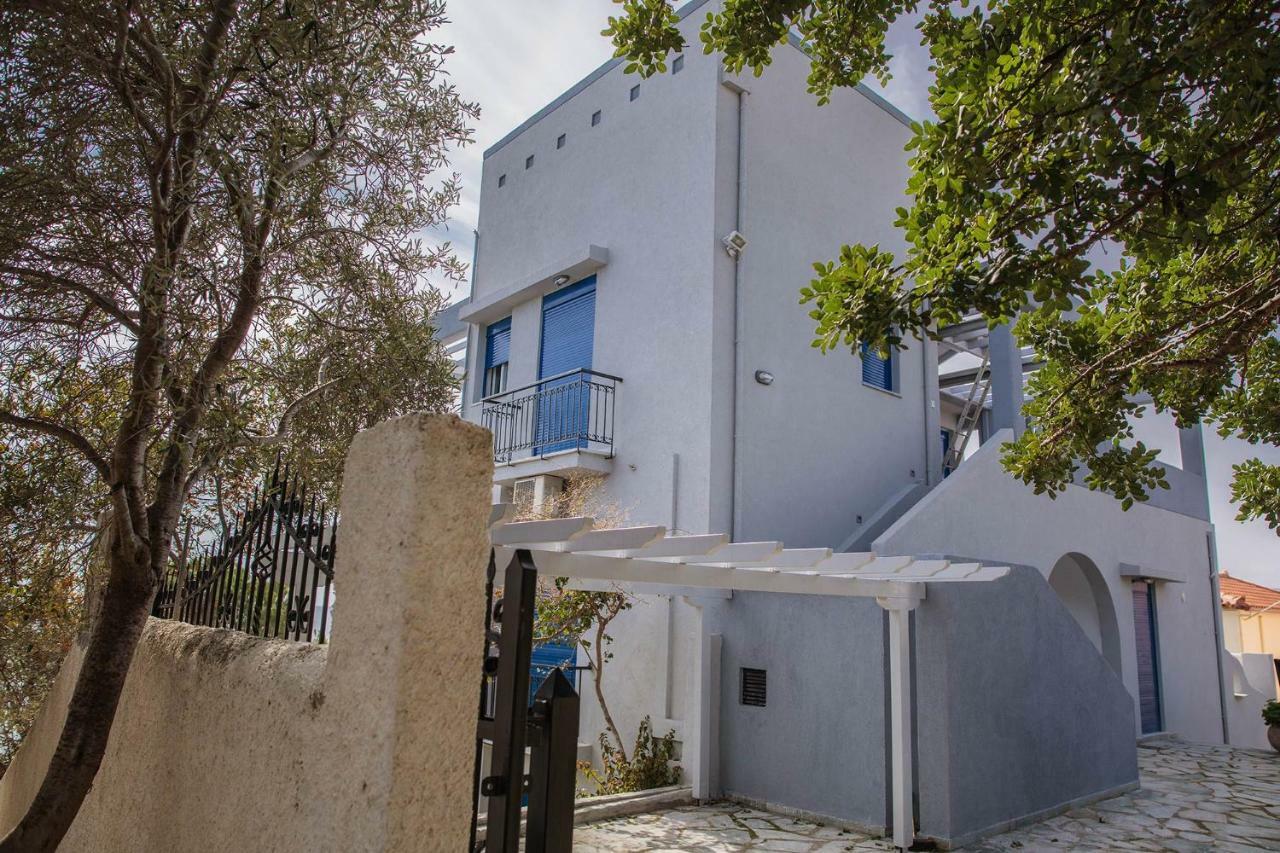 Villa Dimos 기티오 외부 사진